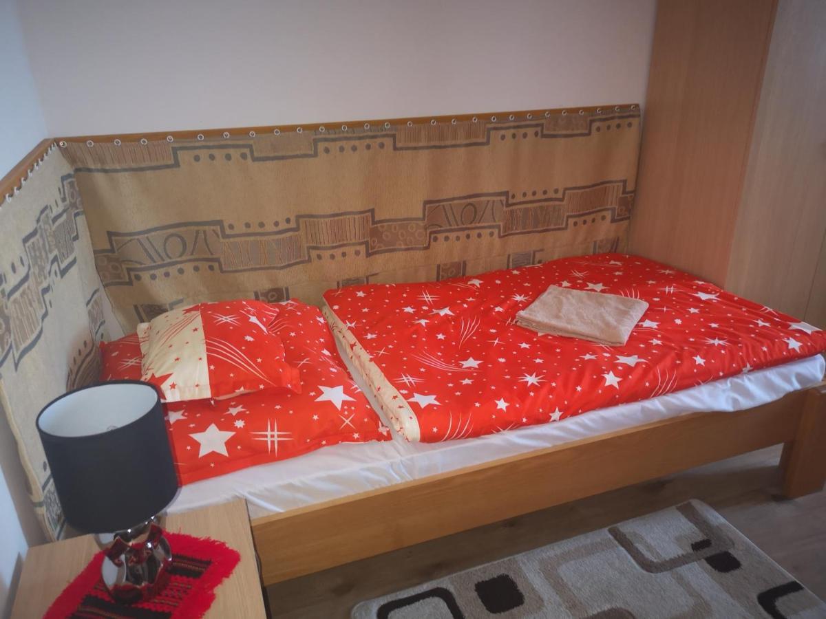 Eszter-Haz Vendeghaz Kerekegyhaza Hotel Luaran gambar