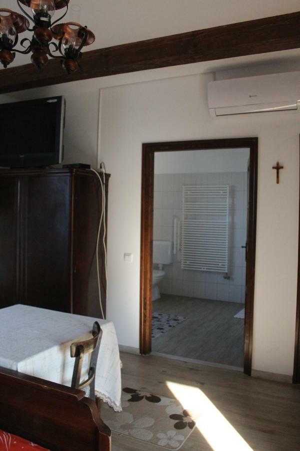 Eszter-Haz Vendeghaz Kerekegyhaza Hotel Luaran gambar